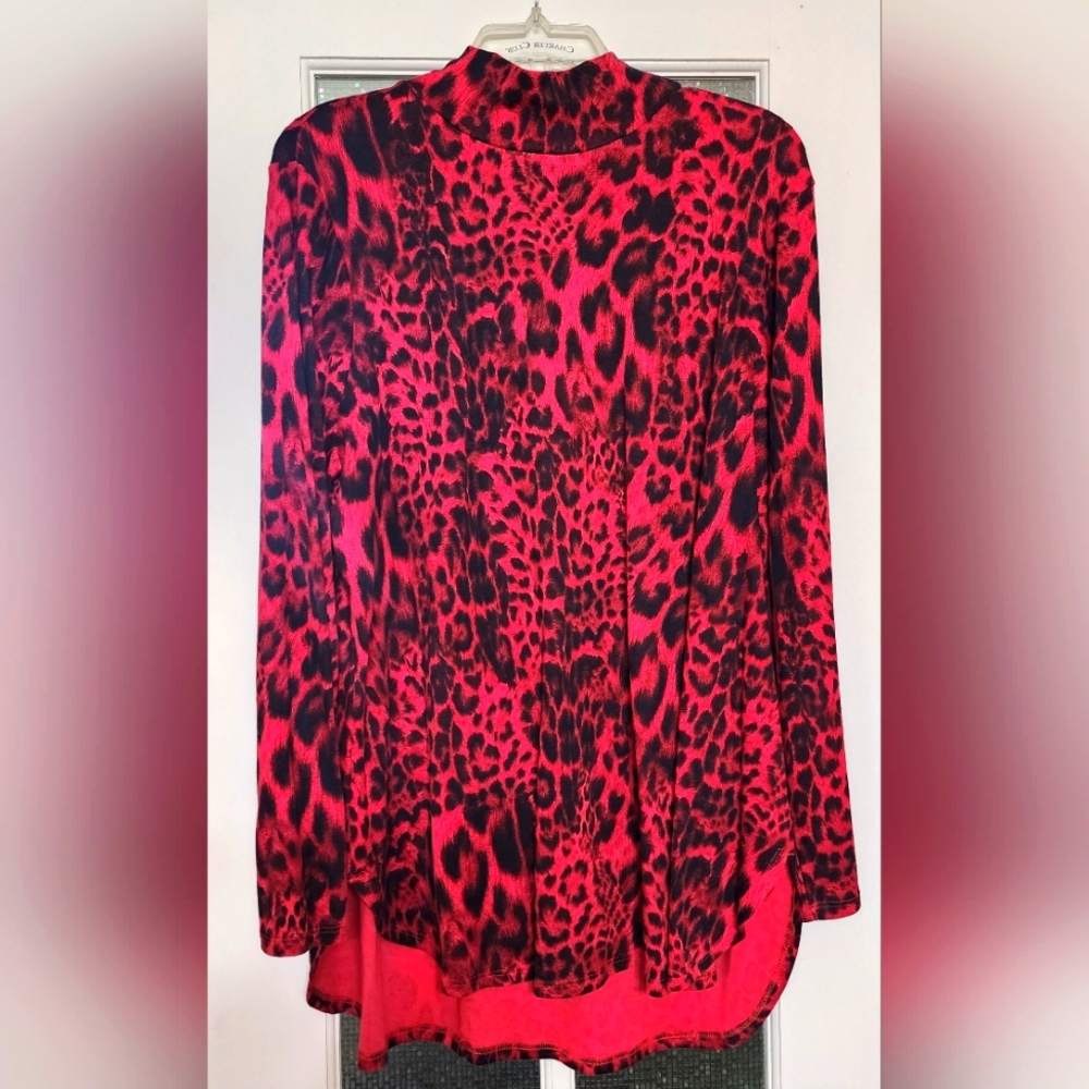 Chico's Stylish Red Leopard Print Women's Top